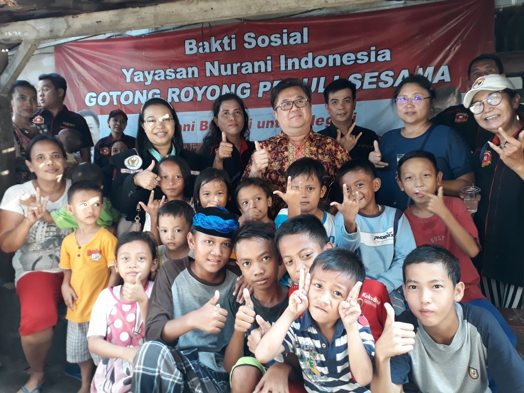 daisytjandra30's tweet photo. #DarmadiDurianto
#DarmadiDuriantoPeduli
#DPRRI
#PDIPerjuangan https://t.co/gST8j0y4oN