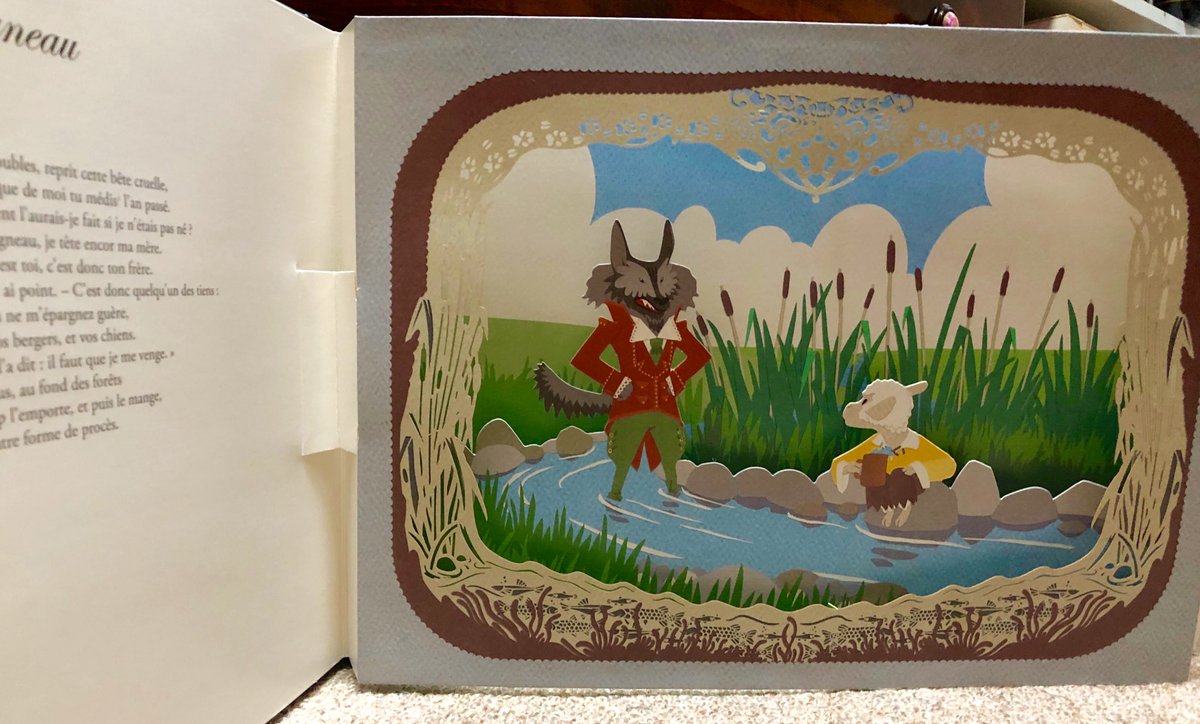 ヌイブックス 書店員 フランスで買ってきた本 イラストがかわいい仕掛け絵本 奥行きがでます かわいいしか言えない 飾り枠の切り抜きが緻密で見てよし 触れてよしの絵本 本屋さんではなく観光名所のお土産屋さんで購入しました