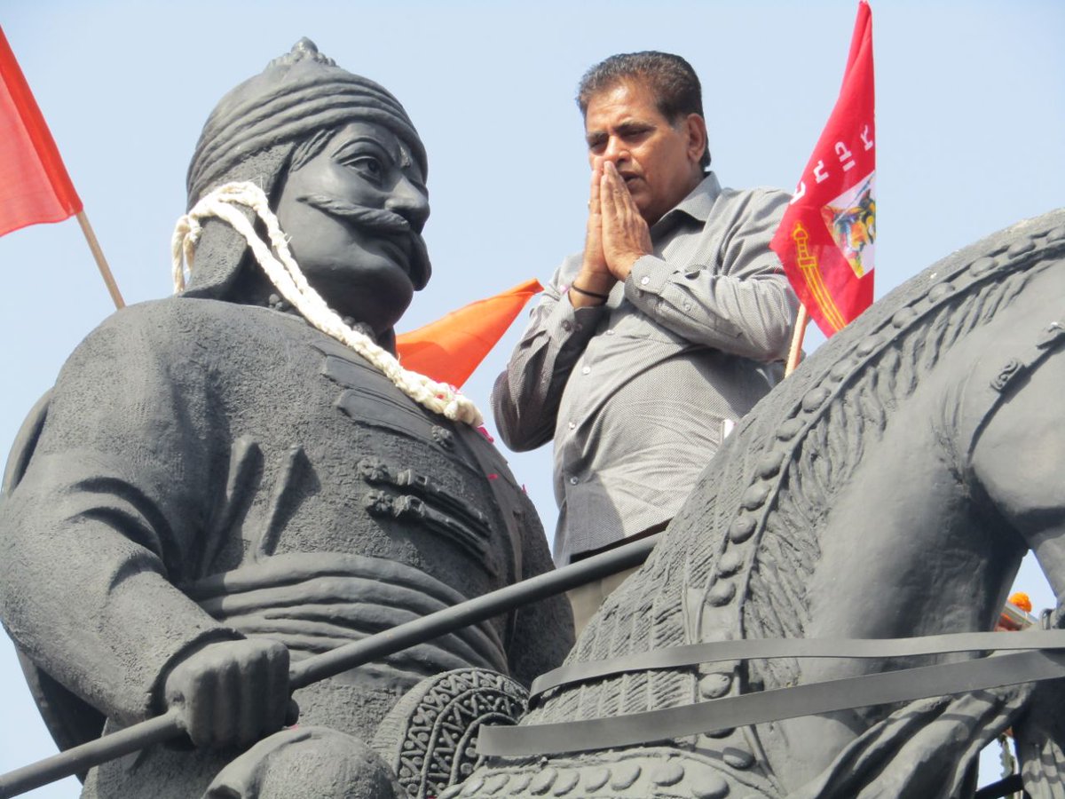PravinSCC's tweet photo. On #MaharanaPratap Jayanti, it was greatful to pay floral tribute to greatest warrior of Mewar. His lifelong battle stories of courage and valour will continue inspire the generation. 

#Ahmedabad https://t.co/6f7dthGmEF