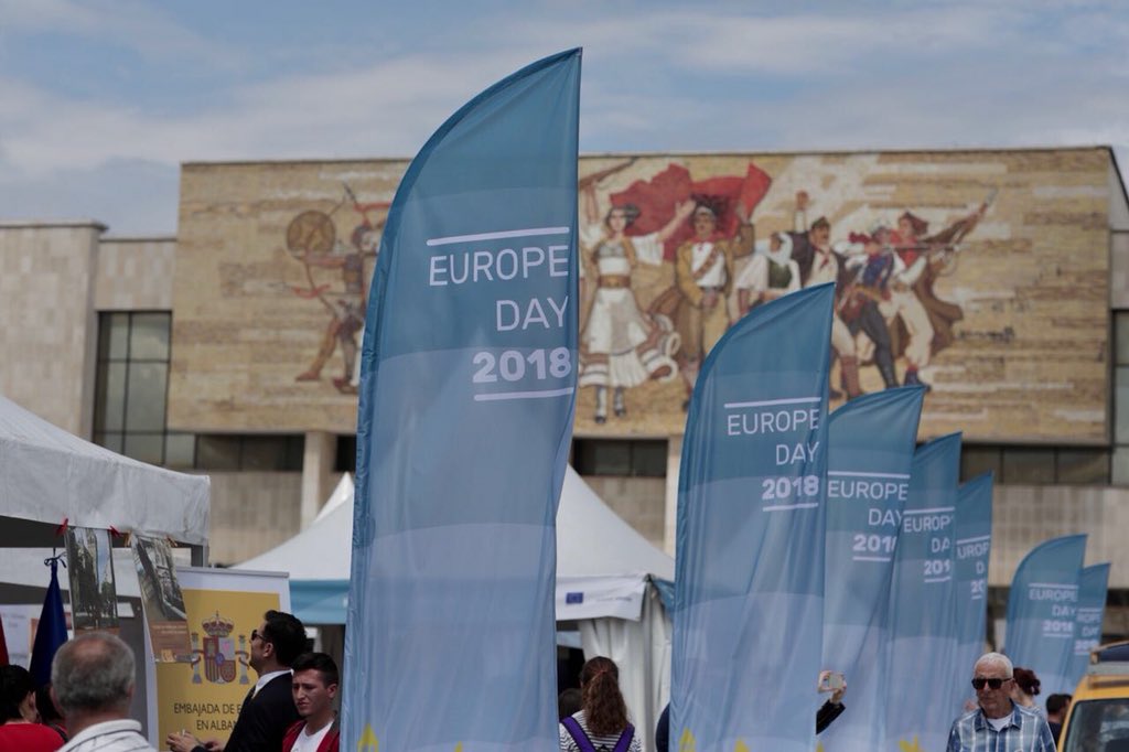 EUinAlbania's tweet photo. 🇪🇺 EU Village is now OPEN - Join Us at Scanderbeg Square 4 EU Support in 🇦🇱 people, agriculture, environment, culture, education, economy and more #EuropeWeek2018 #EuropeDay #Tirana #EuropeHouse https://t.co/fBdpbzS1h1