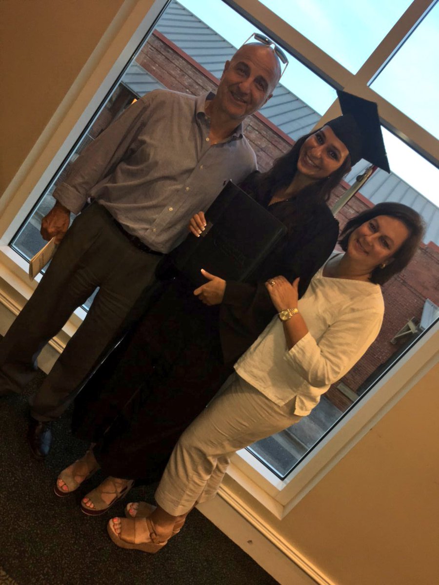 teachelias's tweet photo. So proud of our UGA Cum Laude graduate ❤️👩🏻‍🎓 https://t.co/U4vpvJK7nz