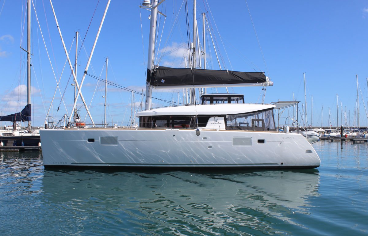 mgmboats's tweet image. The new Lagoon 450 S has now arrived in Dublin and is available for viewing strictly by prior appointment. For more info... tinyurl.com/y6v2ylk6 #lagoon450 #catamaran #SummerIsHere #dlmarina #dunlaoghaire