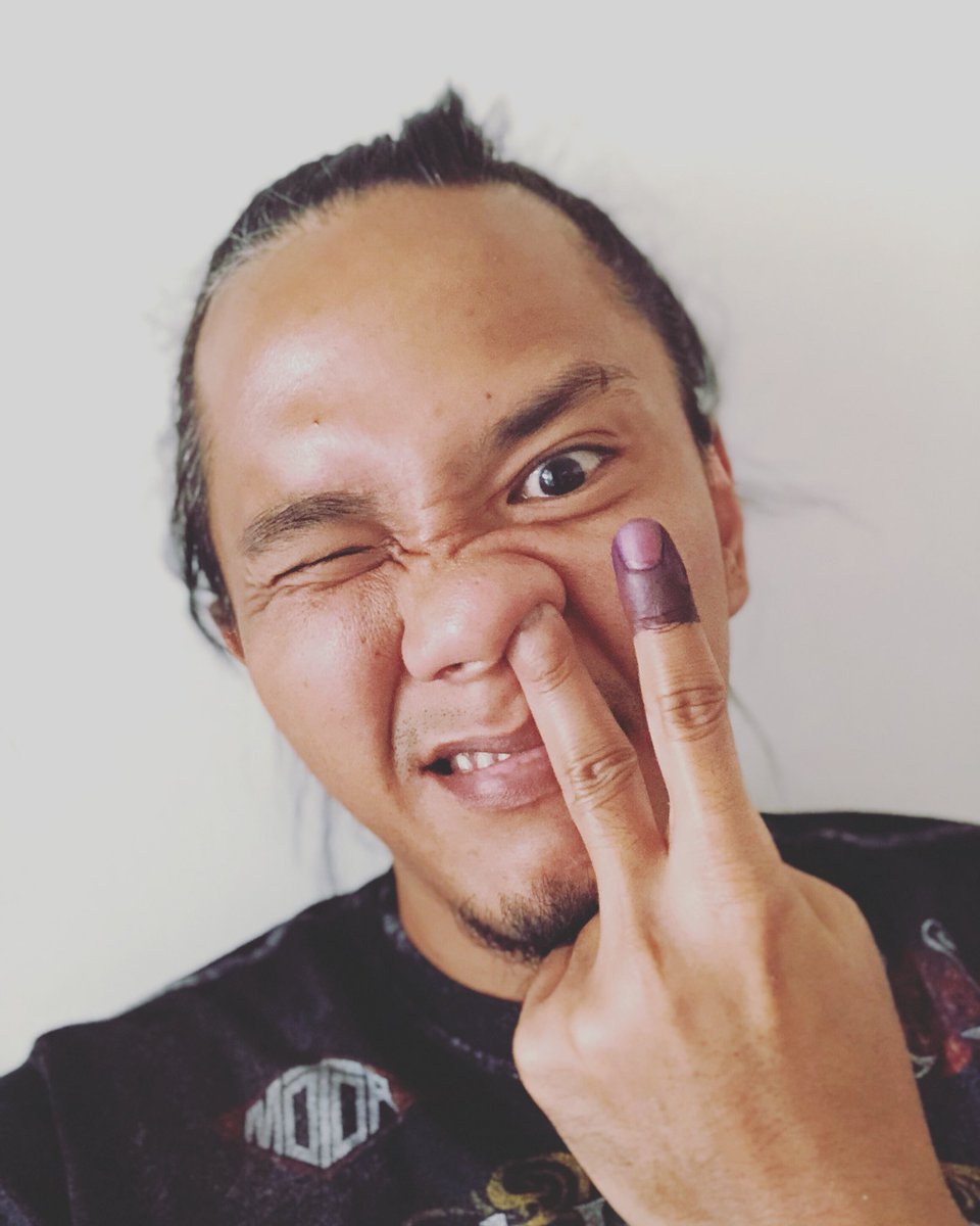 Beto_Kusyairy's tweet photo. Yang malas atau yang takde alasan kukuh untuk tak turun ngundi tu nahh..salam jari tengah dalam lubang hidung untuk korang 😤 https://t.co/UofWE1aD1X