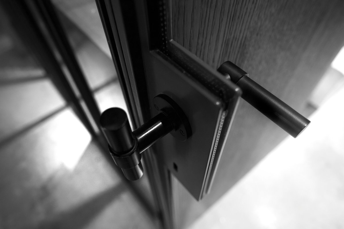 formaniuk's tweet photo. Lots of enquiries for Matt Black Hardware from One by @pietboon. View the catalogue here: https://t.co/TFmNTQzvsV #WednesdayMotivation https://t.co/ihlVGdMBZU