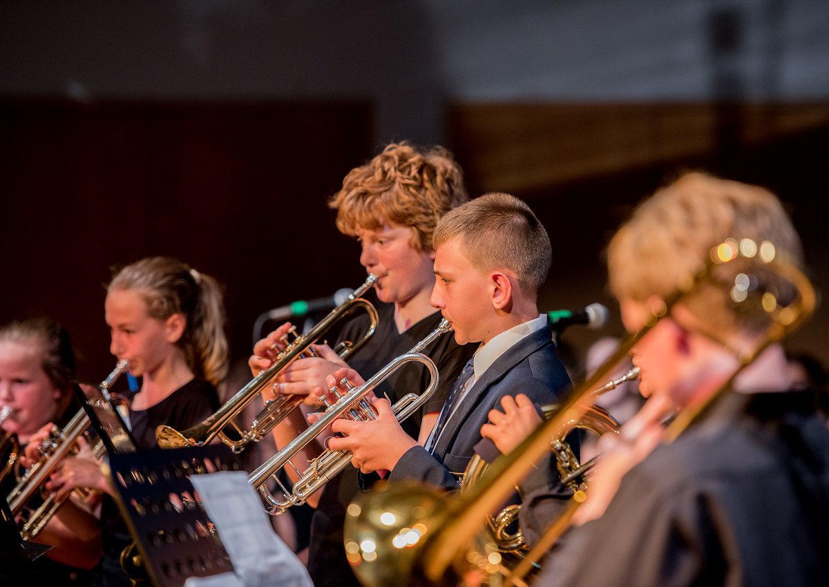 Come along to the <a href="/ChristchFoodFes/">ChristchurchFoodFest</a> this Saturday and hear our <a href="/BallardArts/">BallardArts</a> Show Band performing! They will be at the bandstand on Christchurch Quay (near to The Boathouse) starting at 10.30am. Do come along! #MadeAtBallard #Christchurch #Wave105