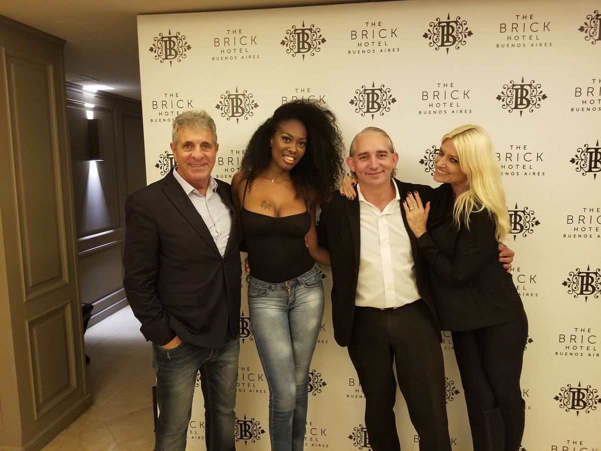 TitoMariani's tweet photo. #TheBrickHotel #AfricaEnMayo #Coleccion #FernandoSalanitri #Brillante #Desfile #Felicitaciones #goarce https://t.co/KgjHxe5AMW