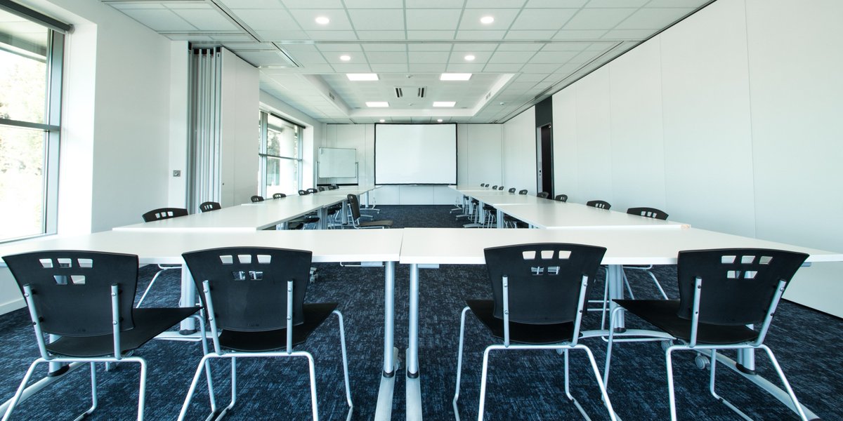 EspaceWapi's tweet image. Nos nouveaux espaces événementiels sont prêts à vous accueillir tous les jours de l&apos;année, 24h/24 et 7j/7. Nos nombreuses salles modulables peuvent accueillir de 2 à 200 participants pour vos événements professionnels. N&apos;hésitez plus et contactez Florent Callens au 0484/21.62.08!