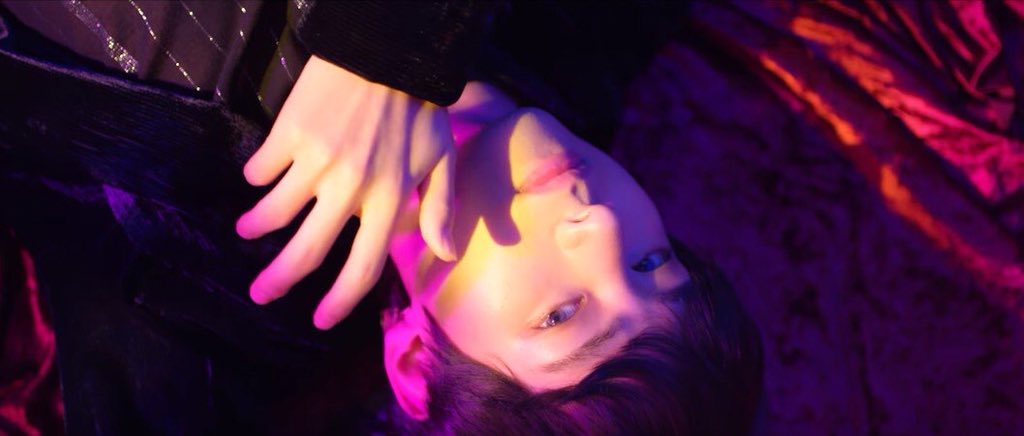 taeBTS_risako's tweet photo. V様ッ.........
タンマ......((hshshshs
心臓への負担が......
#V
#RoardForChange
#GrabGerak
#EatLikeAPro
#MTVLAKPOPBTS
#MTVBAKPOPBTS
#PremiosMTVMiaw
@BTS_twt https://t.co/OaizrNZOht