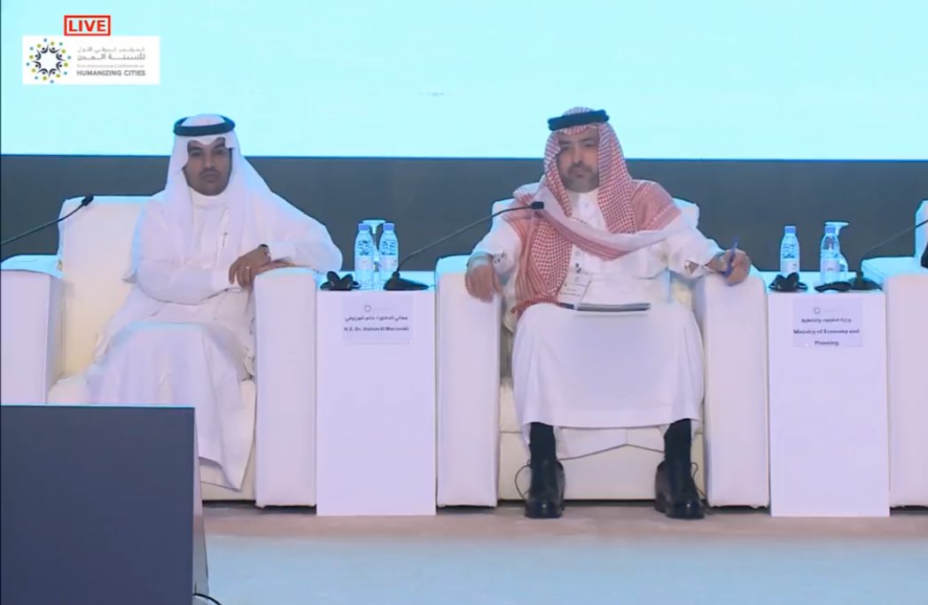 Ahmad_Alturki11's tweet photo. #مؤتمر_انسنة_المدن
مازال ثري بالعطاء والثمر الناضج
الان الجلسة عن التصميم المعماري والحضاري  تابعوا البث المباشر على الرابط 
https://t.co/XDddfO4gSO https://t.co/9cK4re5Yo7
