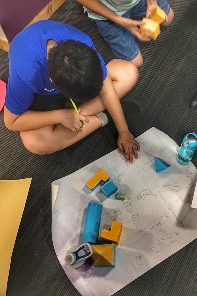 jchumblecrofts's tweet photo. 6th grade “geometricity” projects take shape @ASBIndia #asbms #geometry #enquiryinmaths #shapenets # https://t.co/NN1Oph7gYY