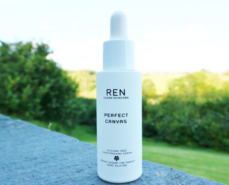 jessiloumilton's tweet photo. Morning guys ✨ my @RENskincare Perfect Canvas Serum is still the primer I reach for!
https://t.co/lsvRSH4fe8
#beautylovers #makeupreview #RenSkincare #thebloggershub #beautybloggers #primerreview https://t.co/Oa8Q7xYcc9