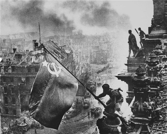 EmbassyofRussia's tweet photo. Today marks 73rd Anniversary of the Great Victory over Nazism. Eternal glory to all the Soviet heroes who fought for the freedom of the Motherland and that of humanity! This sacred date and unimaginable sacrifices of our forefathers must never be forgotten #VictoryDay #WWII https://t.co/pwcZO26gjd