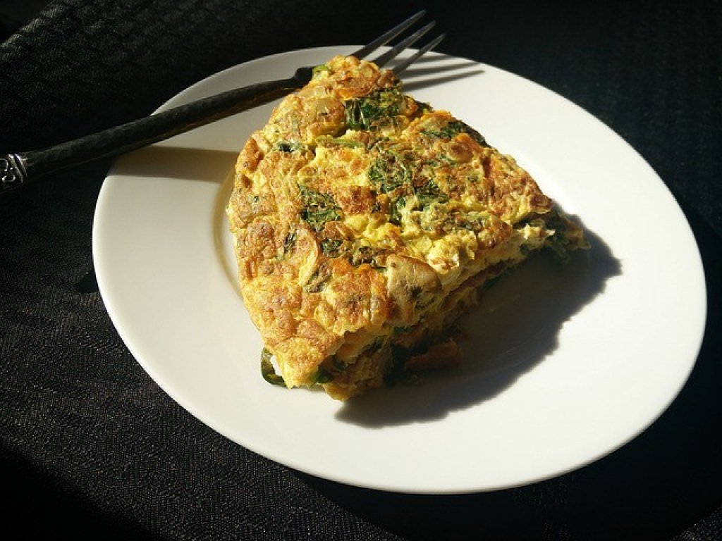 CelineMadran's tweet photo. Recette de l’omelette à la spiruline et aux épinards https://t.co/2gxYmd2a2r https://t.co/yqnvesZle7