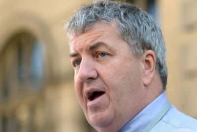 JayMitchinson's tweet photo. Sheffield councillor overseeing controversial tree felling scheme throws in the towel. But campaigners won’t be fooled if the authority thinks it simply needs a fall guy to distract from its arrogant madness.  https://t.co/NecO2jYzge https://t.co/mUmgMevMEZ