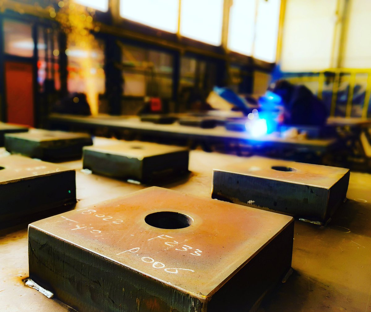 Solidd_StStruc's tweet photo. Kijk ook eens op onze website! https://t.co/M8SRbcEUFm #SOLIDDSteelStructures #staal #constructies #sumar #bruggen #kranen #machinaalbewerken #noodbruggen #offshore onderdelen #sluizen #stuwen #bruggenbouwers #steel #constructions #staalwerk #mooiwerk https://t.co/JM16nTgGaZ