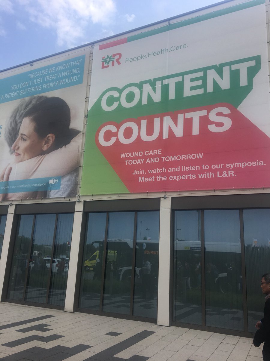 AbbeCresswell1's tweet photo. Come and visit the L&R lounge opposite the delegate bag collection #EWMA2018 #contentcounts https://t.co/QebwRJplu6