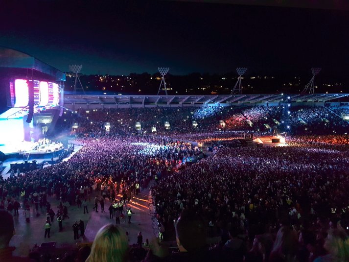 On Saturday @PaircUiChaoimh1 hosted a concert for the amazing Ed Sheeran which meant it needed a fast, efficient #EPOS system to keep up with the crowds. Check out why they chose Casio’s solutions to help them run smoother: hubs.ly/H0b_c8P0