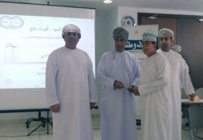 AlebdaaSchool's tweet photo. طلاب #مدرسة_الإبداع  يحصلون على #المركز_الثالث في المسابقة الشفهية لمشـــروع: #اعرف_وطنك على مستوى مدارس تعليمية #شمال_الباطنة بعد المنافسات الختامية التي أقيمت اليوم في #جامعة_صحار
_____________________________ https://t.co/HxeucwOjxf