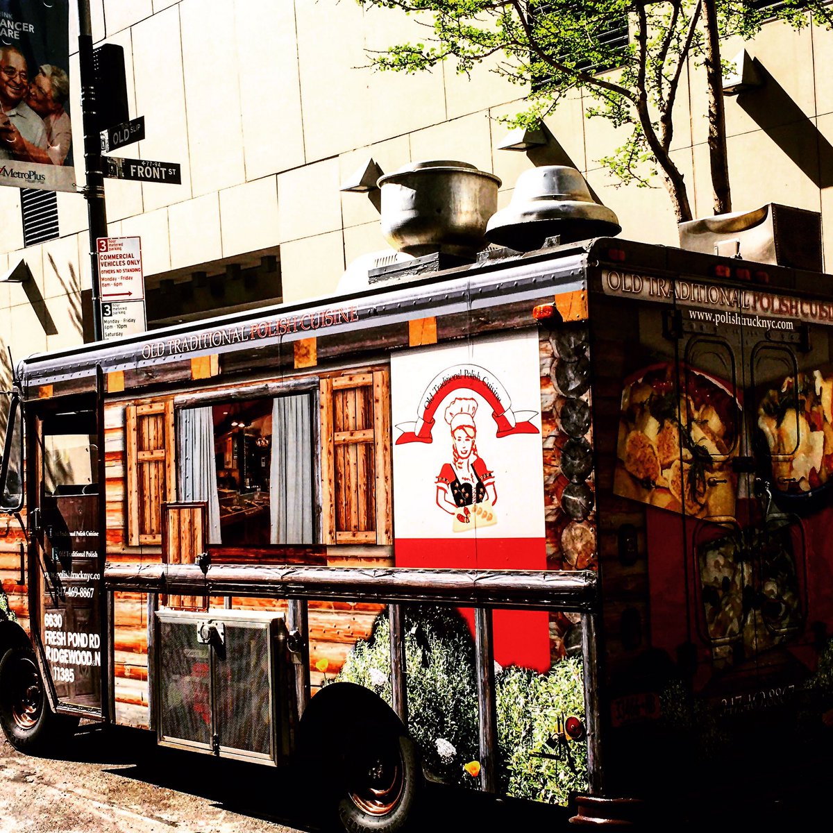 PolishCuisine's tweet photo. #🚚🇵🇱#waterstreet #oldslip #fidi #nyc #polishfoodtruck #Lunchtime #pierogi #kielbasa #Bacon #krowki #madeinPoland #100latniepodleglosci #PL100 #madeinPoland #PromocjaPolski #DumnyzPochodzenia https://t.co/0Xg8FkoVx8