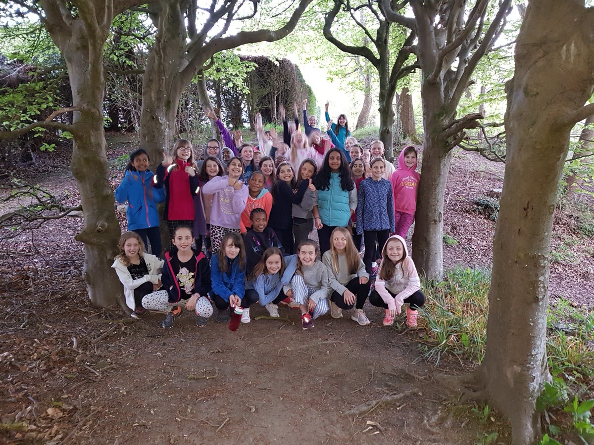 Prep_SCHS's tweet photo. A very happy, but somewhat spooky, bunch of @Year5SCPS girls have arrived safely @AvonTyrrell and are having a ball on their nightwalk. #SCPSadventure #SCPSoutdoorlearning @SCPSgdst https://t.co/OScTItLeEl