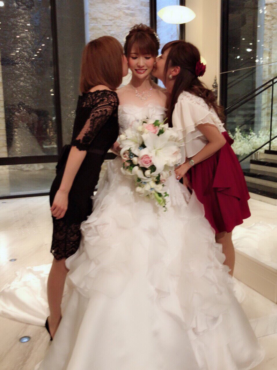 雛姫 愛 ひなきまな 知ってる方も多いと思いますがまなの大事な親友ちゃんの美羽が結婚しました 本当に素敵な式だった 終始れんまなは感無量で泣きっぱなしでしたがとても幸せな結婚式でした これからも末永くお幸せにね だいすきっ れんまなの