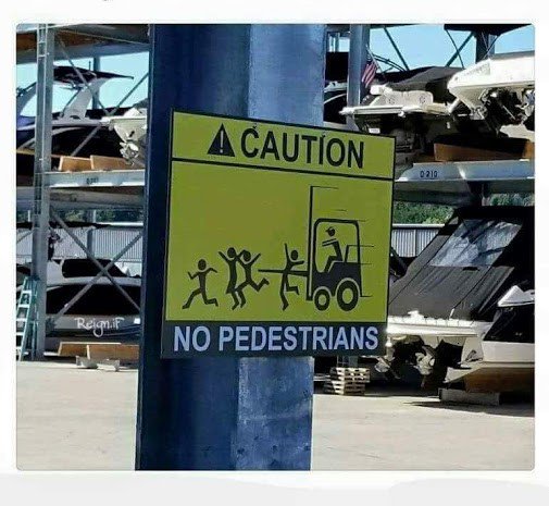 Çok cazip fiyatlar karşılığında kurdurabileceğiniz forklift kamera sistemleriyle, hem yayalar hem operatör için çok daha güvenli bir ortam sağlıyoruz. Bize ulaşın.
We provide a safe envirenment for pedestrians and operators with forklift camera systems for low prices. Contact us.