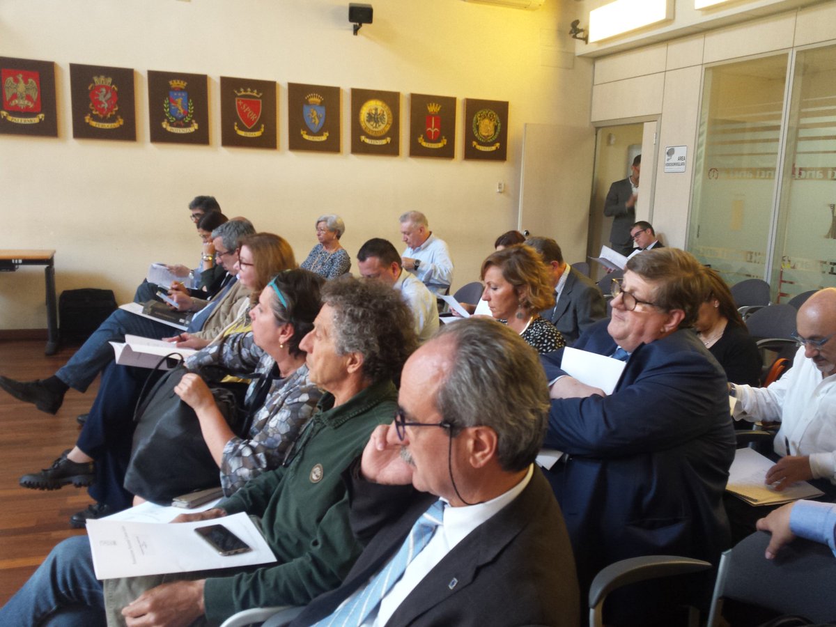 Cittalia's tweet photo. Di cosa parliamo oggi alla Commissione #welfare di @comuni_anci?
🔹Aggiornamenti e novità sul #Rei con @lucavecchi72 e #EdiCicchi 
🔹La giornata della salute in città con @roberto_pella @anciurbanhealth 
🔹Riparto delle risorse del Fondo povertà https://t.co/ui7QXryTaG