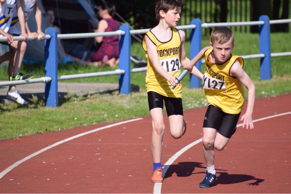 DocBready's tweet photo. The U11's boys relay at the Cheshire league on Sunday,  showed the determination of the lads to secure victory, Isaac's face says it all!  Well done to our Stockport Harrier lads!! 🙂@RunStockport @marplerosehill @AlysonReed16 https://t.co/goJo3vJdvb