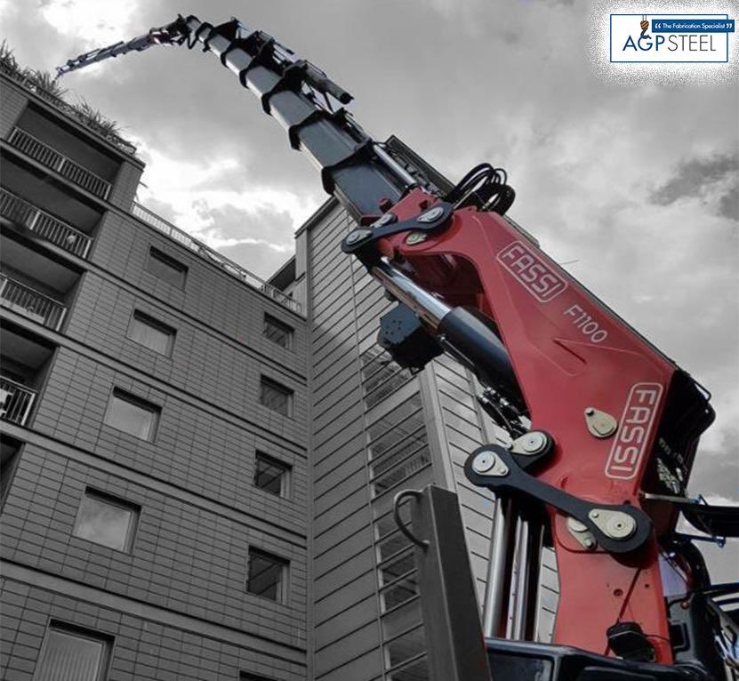 Attention all #Builders #Loft #Conversions 

Let us lift your #Steel into place for you!

0203 162 7777

agpsteel.com