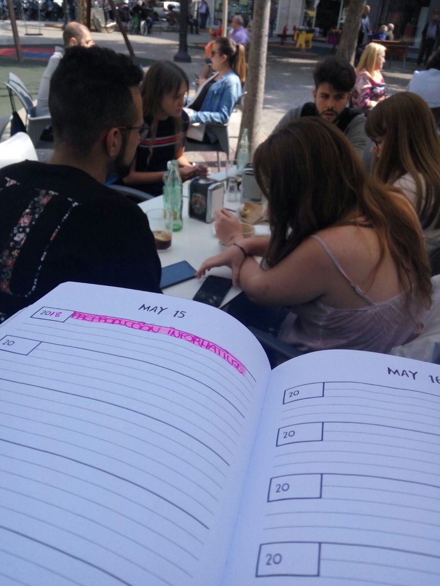 12Pertv18's tweet photo. ¡Ya estamos preparando nuestro primer informativo! Muy pronto en #PeriodismoUMH #12pertv #Periodismo #periodismotelevisimo #informativo https://t.co/W9SG4RECMj