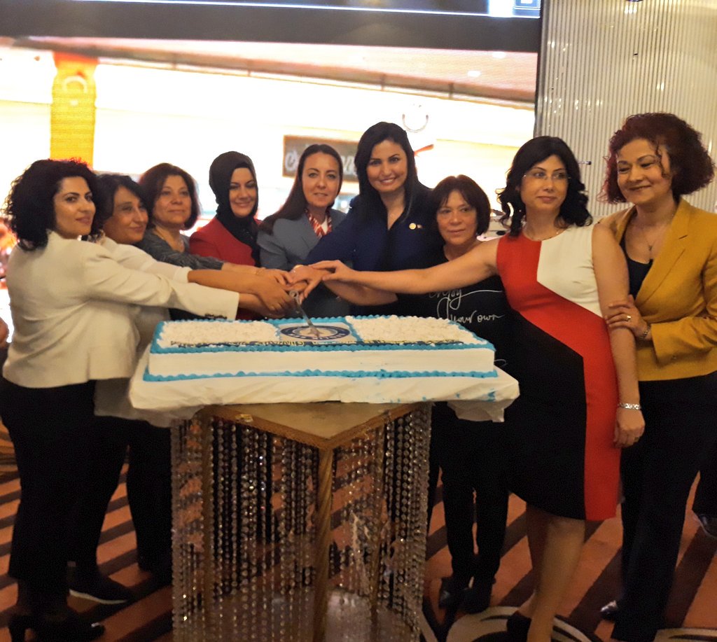 AkadinEskisehir's tweet photo. Sağlık-Sen Eskişehir'in düzenlemiş olduğu Ebeler-Hemşireler ve Anneler günü programına,İl Kadın Kolları Başkanımız @akozlemyalcin ,İl Seçim İşleri Başkanımız @pturhanoglu ,Tepebaşı İlçe Kadın Kolları Başkanımız @karademirnese ve yönetimleri ile katıldık.
#AKKadınlar 
@selvacam https://t.co/4exqhAyN7c