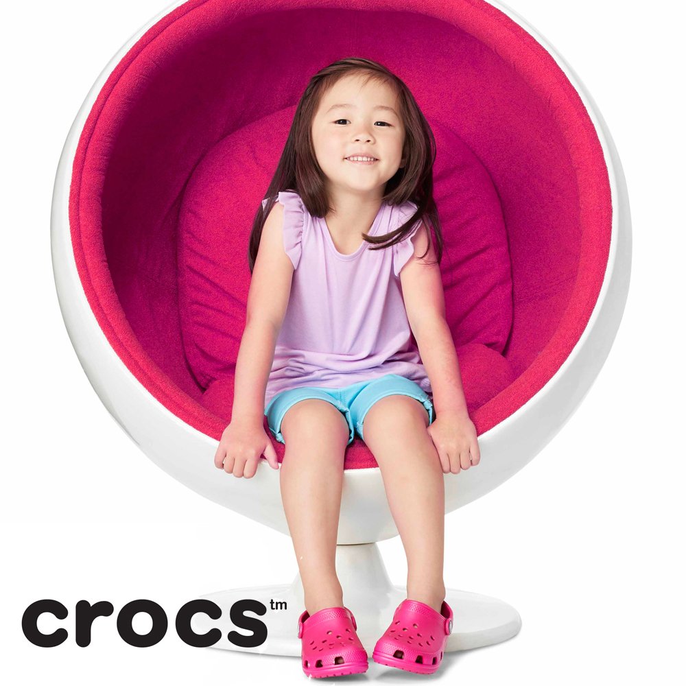 Perfect for the beach, the garden or just playing! Check out our kids Crocs > ow.ly/IsCr30jQNi3 

#crocs #kidsshoes #shoesbymail