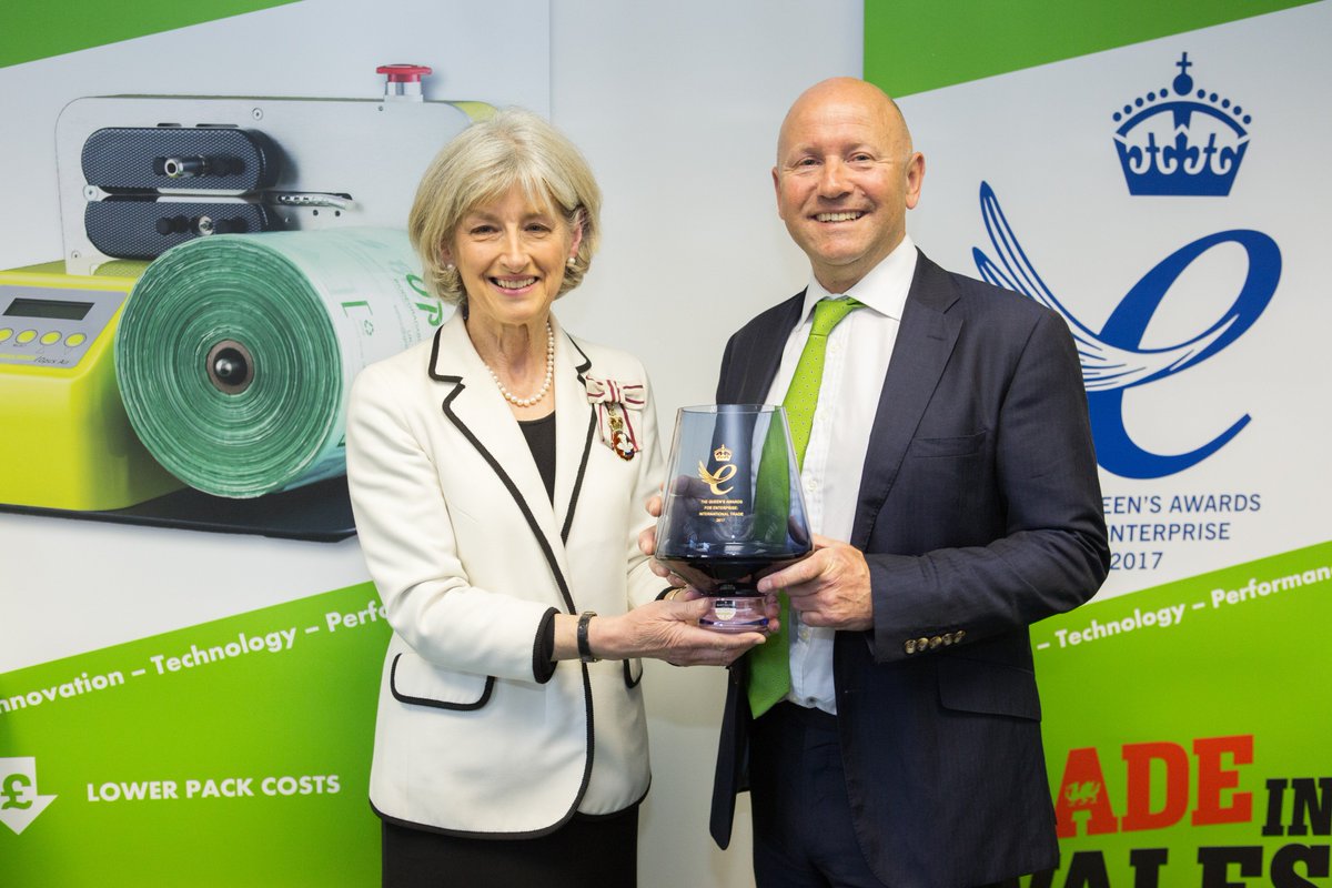 Green_LightLtd's tweet photo. Finally received our #QueensAward for Enterprise #biodegradable #greenlightpackaging #protectivepackaging #voidfill https://t.co/rfsffFVIjO