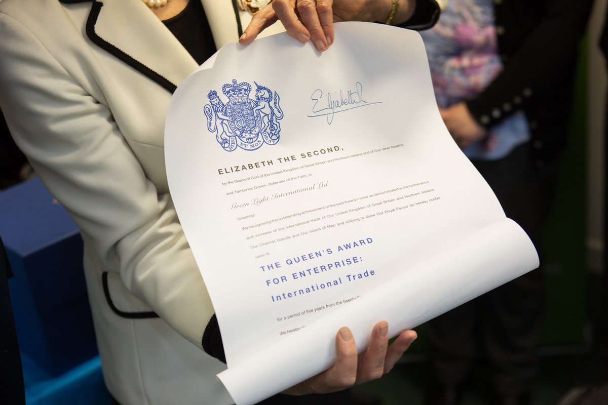 Green_LightLtd's tweet photo. Very cool - signed by #TheQueen herself #QueensAward #protectivepackaging #voidfill #biodegradable https://t.co/fhXns7UQ7R