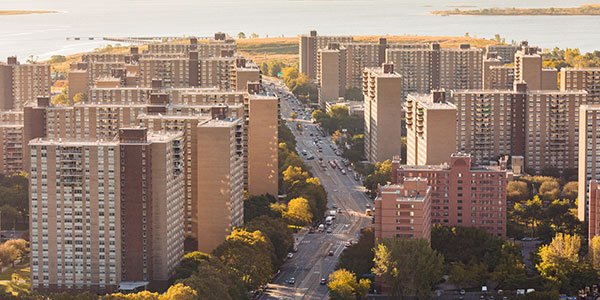 ABS_Management's tweet photo. It's a deal! 👏 Brooksville Co. and Rockpoint Group have officially closed on their  $905 million deal for Starrett City, the sprawling Brooklyn affordable-housing that is partially owned by President Trump. 🏠🙎‍♂️ #realestate #newyork #brooklyn #absmanagement #reuvenrivlin https://t.co/vXugv7Pcq0