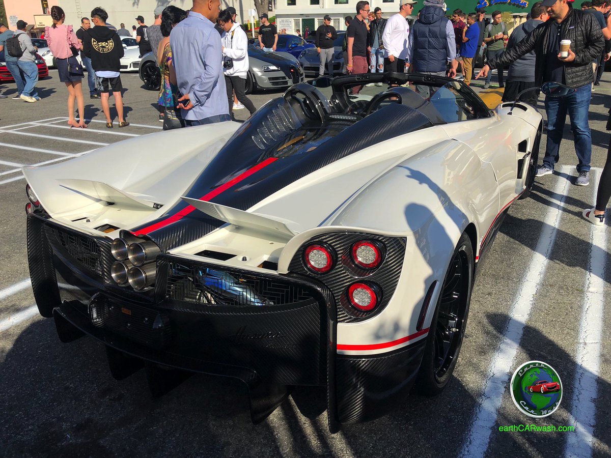 EarthCarWash's tweet photo. Exotic Car Wash on demand #carwash #cardetailing #mobilecarwash #ondemandcarwash #rvwash #detailmycar #earthcarwash #vehicle #automobile #exoticcars #luxurycars #ferrari #bugatti #lamborghini #exoticcardetailing #homecarwash #washmycar#pagani https://t.co/uqpBOi3HfQ