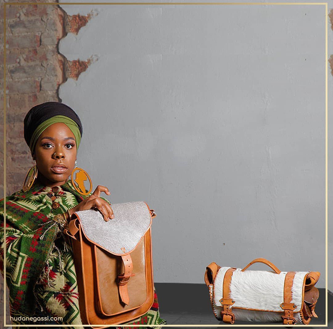 ModestLifeSt's tweet photo. #Atlanta based urban brand, #HudaNegassi were the winners of the @Grazia_me #fashion video on #pacbl and if you're looking for inspiration, their old-school analogue footage delivers it in abundance.
Check it out, right now on the IFDC Modest Channel: https://t.co/rsP5yG24dT https://t.co/Jp2GEOWFZ5