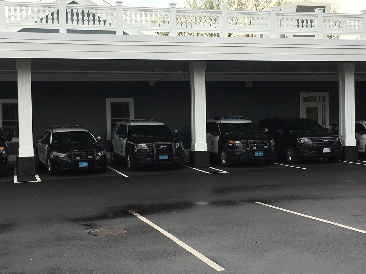 Post_Guard's tweet photo. Park Sentry @SentryProtect is an attractive way to add protection to parking columns!
Thank you to the Town of Orleans for the installation photos at the Orleans Police Station. #PostGuard

https://t.co/LaCc7oQmGi https://t.co/7La63qM6H9