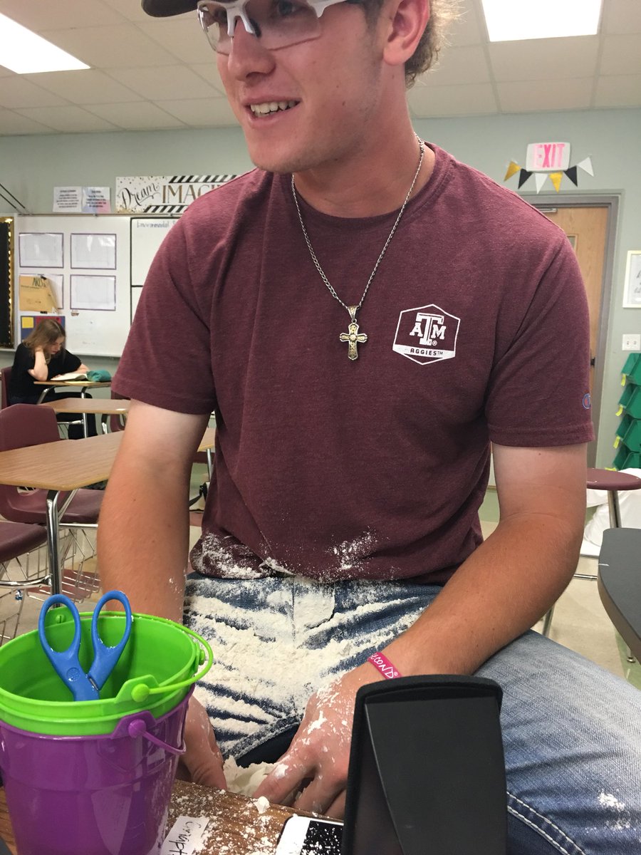 LSumrall72's tweet photo. When the stress of senior year becomes too much and your stress ball busts😂 @cody_kelch https://t.co/f5ISM6uOUh
