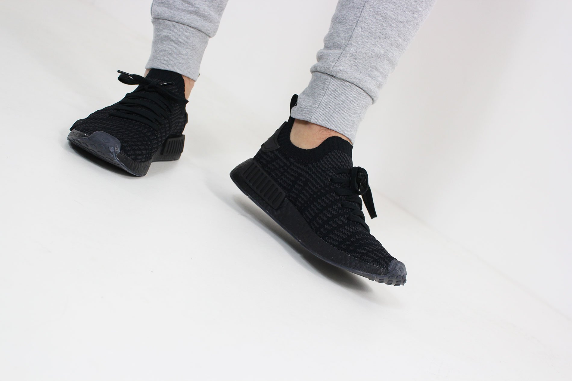 Nmd r1 primeknit top core black-core black-utility grey