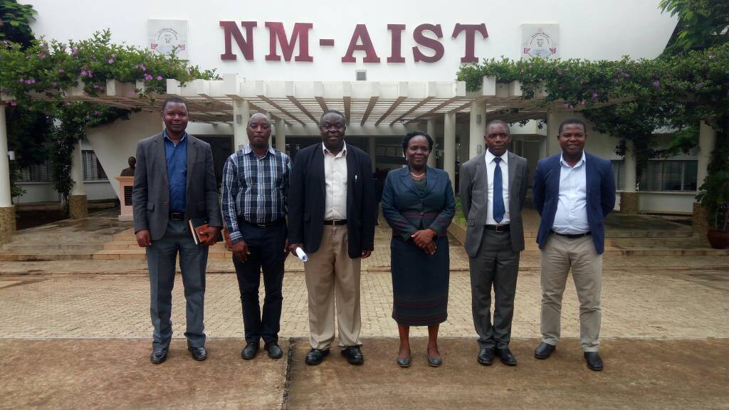 MuhagazePH's tweet image. Minister of #MoEST,  Hon.  Prof. Joyce Ndalichako visited #NM_AIST today May 09,2018. Impressed by the progress of World Bank and AfDB sponsored project which were launched by her self in early 2017.  Calls for keeping pace with industrialization policy of Tanzania.