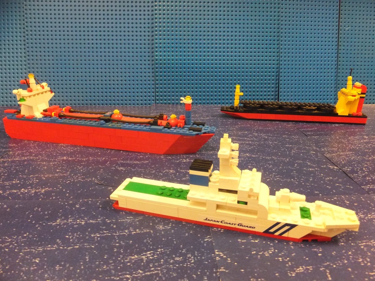 Harold Lego Ships きょうのマイクロレゴ艦船 今月 海上保安庁は海上保安制度創設70周年を迎えます ということでかは分かりませんが きょうはpl55ひだ型ヘリ甲板付高速高機能巡視船と くにがみ型 現くにさき型 巡視船です ミニフィグサイズ巡視