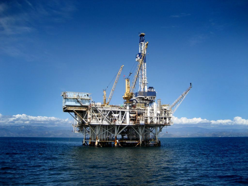 IEnergyMagazine's tweet photo. #RONDADOS | @SierraOil y @Repsol firman el contrato correspondiente a la adjudicación del bloque 29 en aguas profundas de la #Ronda 2.4
https://t.co/gY60DjnDvx https://t.co/p33anOm462