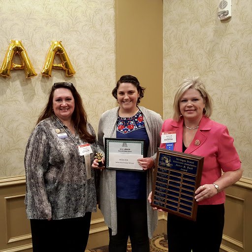 bakercollege's tweet photo. Students from our Dental Assisting program recently attended the Michigan Dental Assistants Association Annual Session in Lansing where they heard multiple speakers, attended special activities, and competed in multiple events. #SMILEMDA https://t.co/ibqMQvL5X6