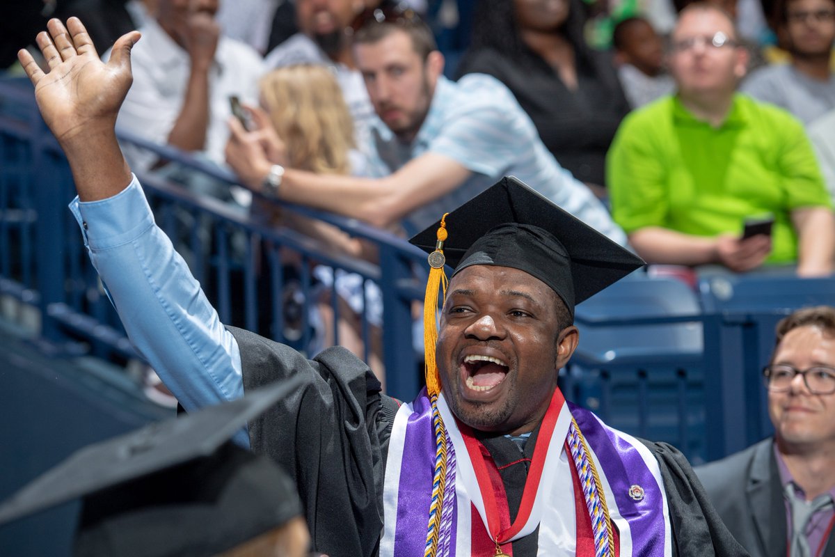 IUSouthBend's tweet photo. Check out lots more photos from #IUSB2018 Commencement at: https://t.co/GVF9xEbtX6 https://t.co/BSyCWeiclw