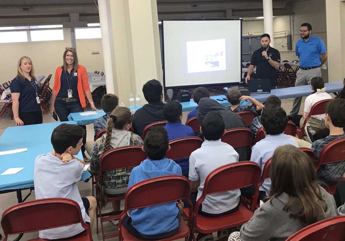 nancy_bourne's tweet photo. Elementary Science, Math & STEM Fair - Ss listen to #stem Chats from Aerojet Rocketdyne ๐Engineers & hear how they use Math & Science as tools in their everyday work. #stemintherealworld @PBCSTEM @AerojetRdyne @julemate @MickeyBanek @pbcscience @JenHataway https://t.co/PlyCY37NCZ