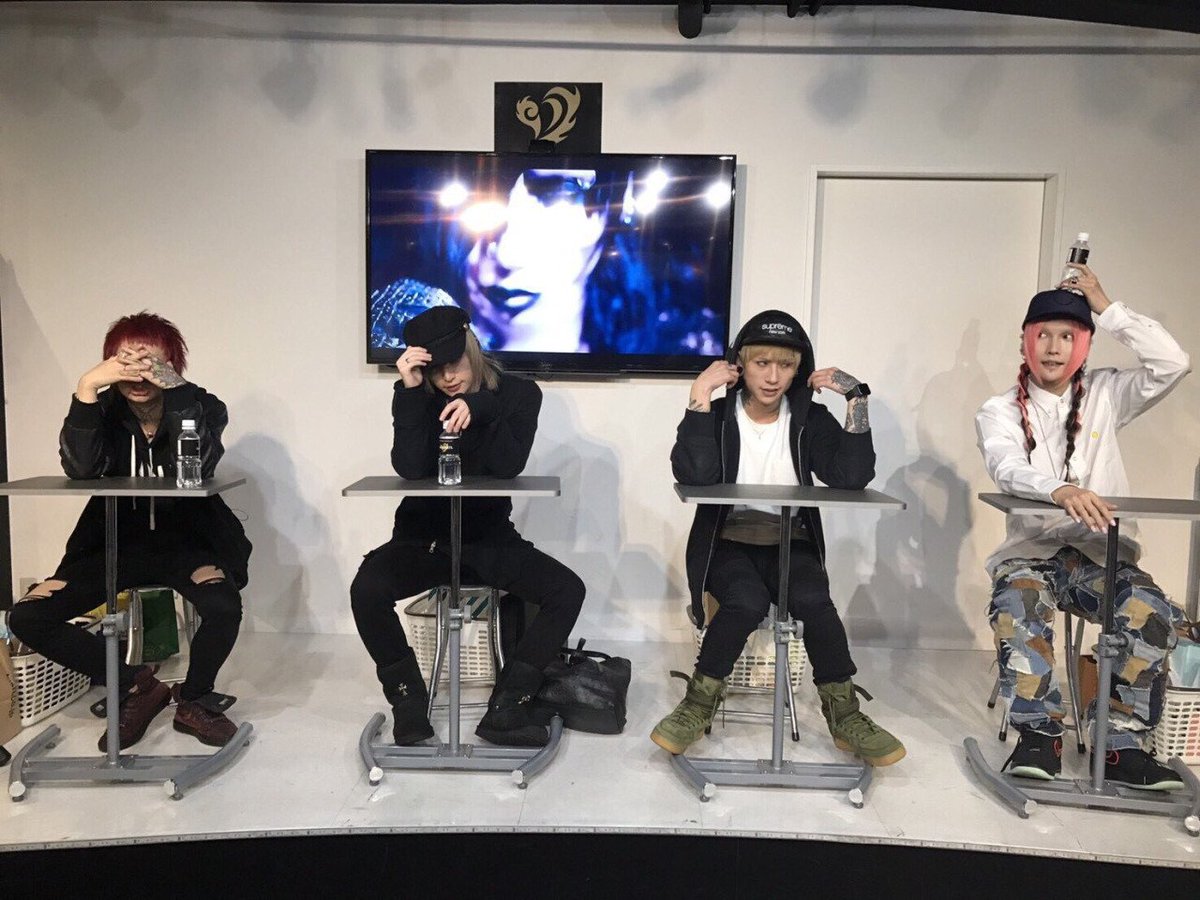 EternalGazettE's tweet photo. It's May 10 in Japan... a year from the hiatus announcement...
I miss them
I love them
I need them and I will always support MEJIBRAY
MEJIBRAY is Life
#mejibray #supportmejibray #WeWillAlwaysSupportMejibray
#NoOneCanStopUs https://t.co/HMPkNZ6ixD