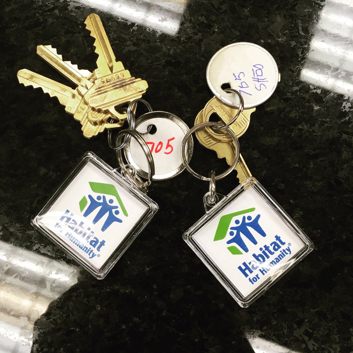 CMHFH's tweet photo. It’s signing day today!!! Yussuf and Zeynab will be purchasing their home after they sign many many documents! #affordablehousing #cmhfh #habitatforhumanity https://t.co/JRYOQS2HJJ