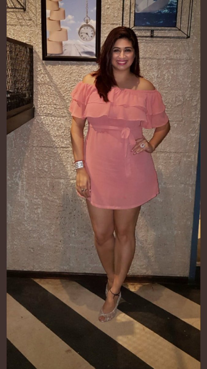 QUEEN IN PINK!! <a href="/Babiejaan/">Vahbiz Dorabjee</a>