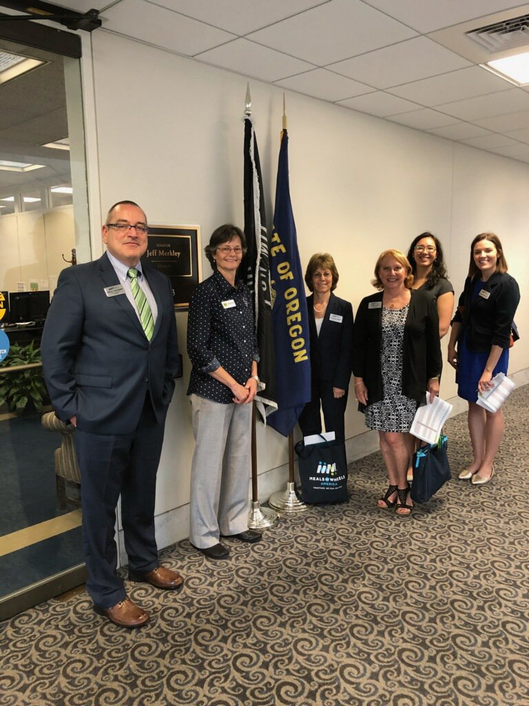 MealsWheelsPpl's tweet photo. Our CEO Suzanne Washington is in the nation's capital this week meeting with members of Congress about Meals on Wheels funding, Today she met with @SenJeffMerkley. https://t.co/yv3b4npVOs